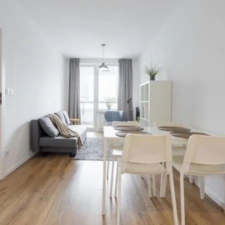 Urban Chic - 2 Bedrooms - Rondo Onz - Luxury - Pereca Street *