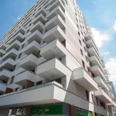 Urban Chic - 2 Bedrooms - Rondo Onz - Luxury - Pereca Street