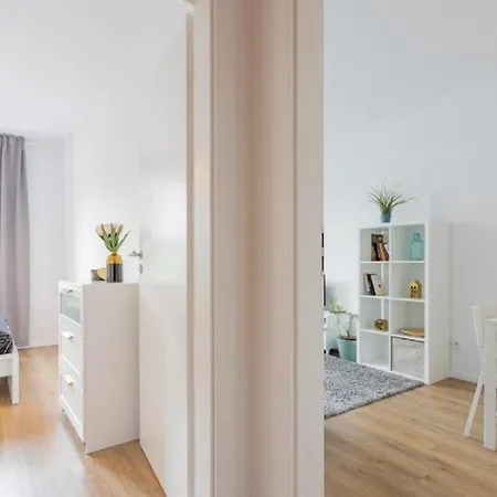 Urban Chic - 2 Bedrooms - Rondo Onz - Luxury - Pereca Street דירה