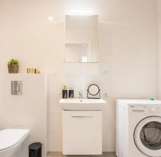 Urban Chic - 2 Bedrooms - Rondo Onz - Luxury - Pereca Street Apartmán Varšava