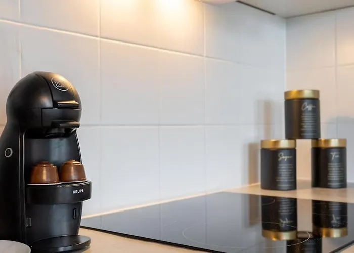 Urban Chic - 2 Bedrooms - Rondo Onz - Luxury - Pereca Street *