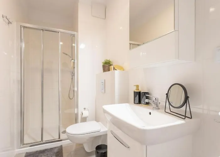 Urban Chic - 2 Bedrooms - Rondo Onz - Luxury - Pereca Street Apartmán Varšava